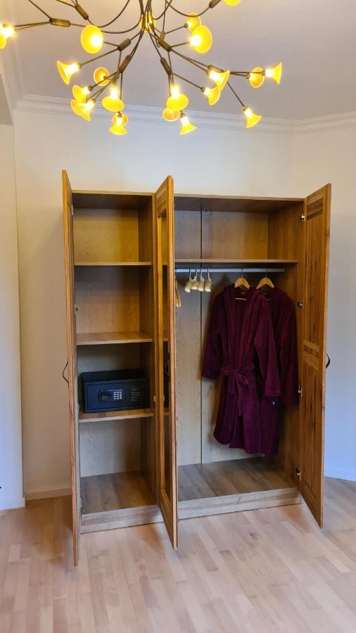 Bunter Hirsch Ferienwohnung Im Garmischer Zentrum Экстерьер фото