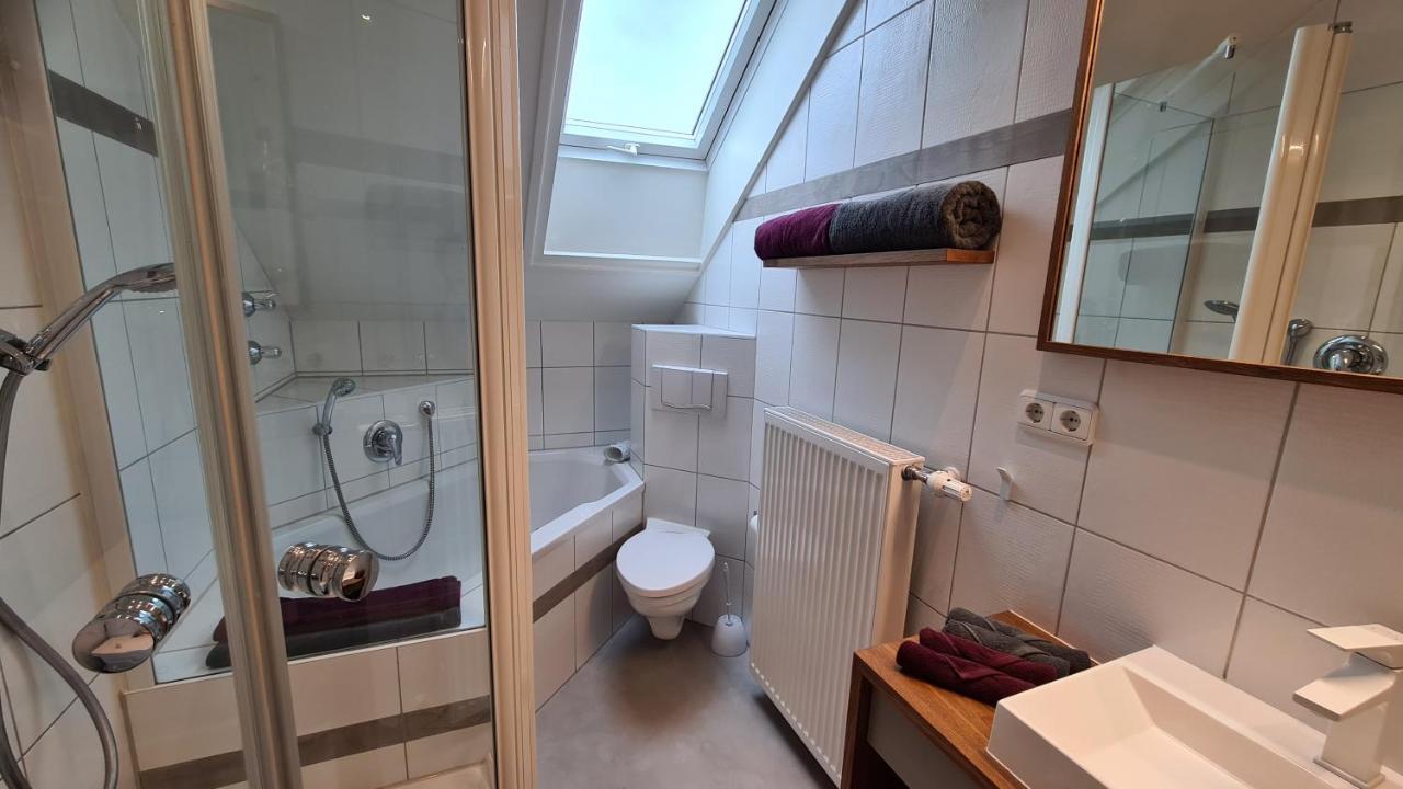 Bunter Hirsch Ferienwohnung Im Garmischer Zentrum Экстерьер фото