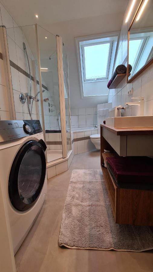 Bunter Hirsch Ferienwohnung Im Garmischer Zentrum Экстерьер фото